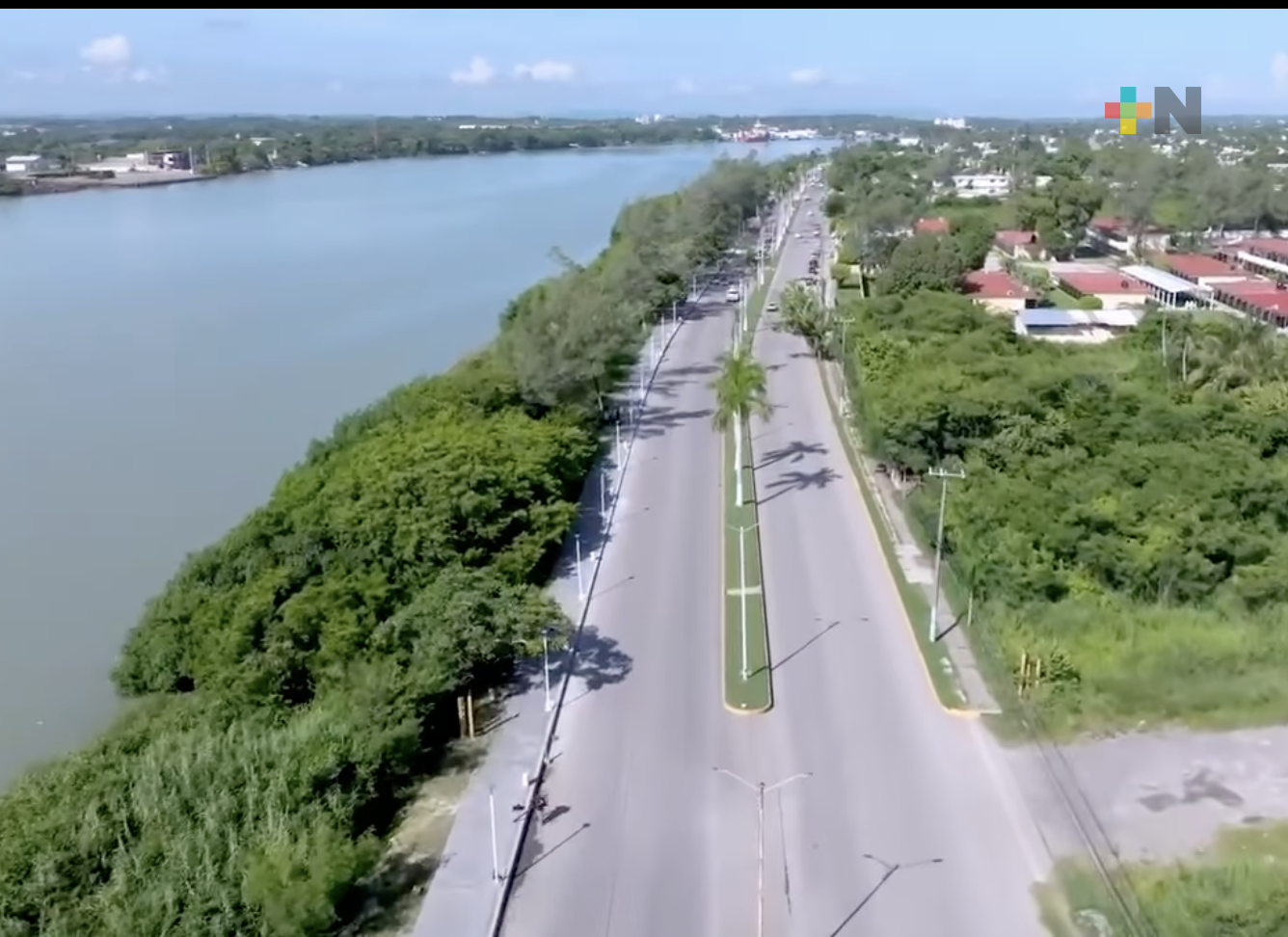 Supervisa gobernador Cuitláhuac García trabajos en el malecón y unidad deportiva de Tuxpan